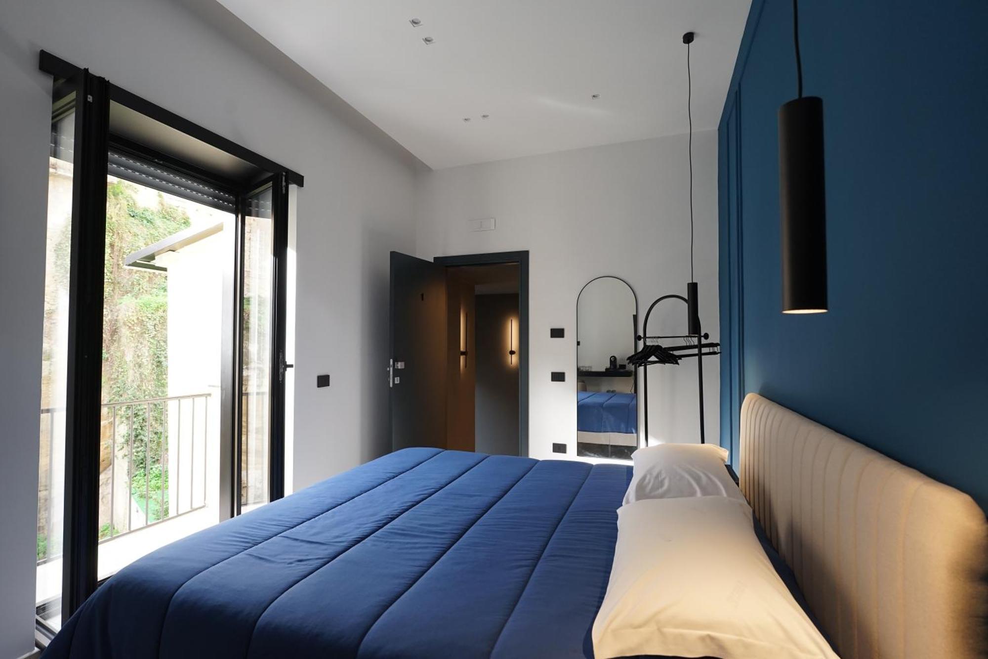 Myto Relais * Naples